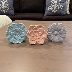 ❌SOLD❌ Set of 3 Illuminating Light up Flowers